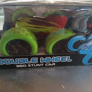 Double Wheel 360 Stunt Car Toy- Green
